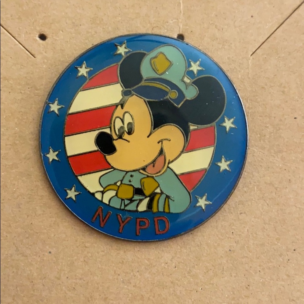 🐭 4 for $20 Bundle / NYPD Mickey Pin